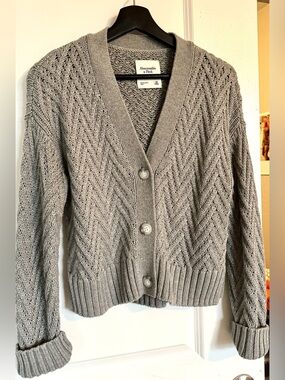 Abercrombie & Fitch Chunky Knit Cardigan Gray Cable Sweater XS NWT